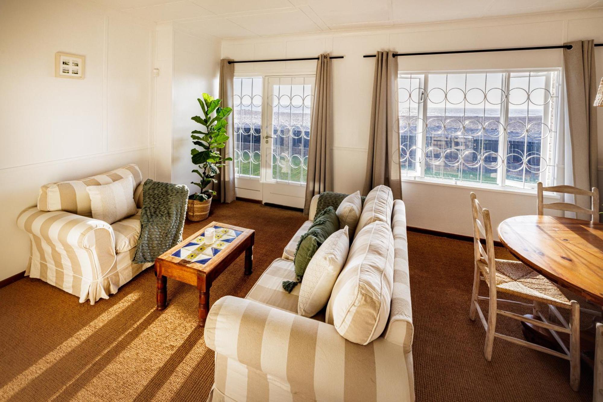 Swakopmund Seafront Cottage エクステリア 写真