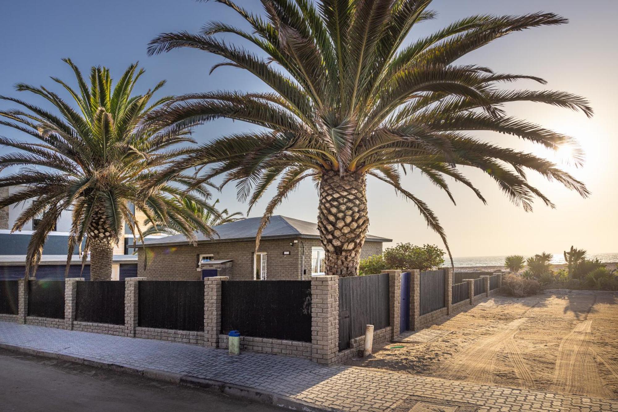 Swakopmund Seafront Cottage エクステリア 写真